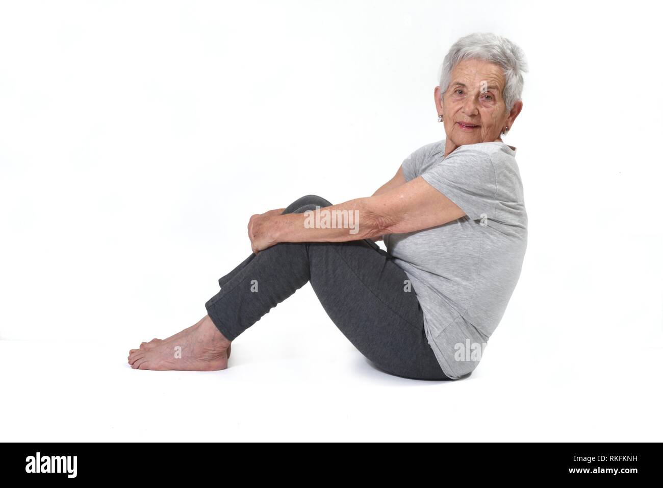 Portrait femme agee 70 ans nue Banque d