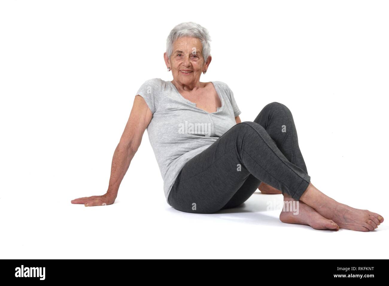 Portrait femme agee 70 ans nue Banque d