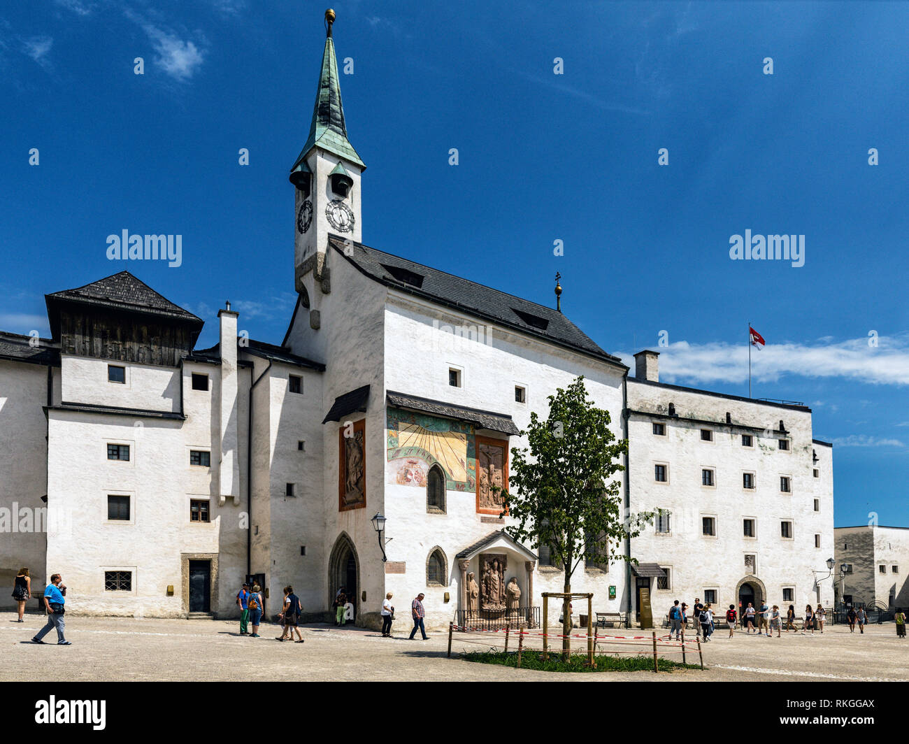 Vue de Saint Georges Chapelle de la cour intérieure, la forteresse de Hohensalzburg (château), Salzbourg, Autriche Banque D'Images