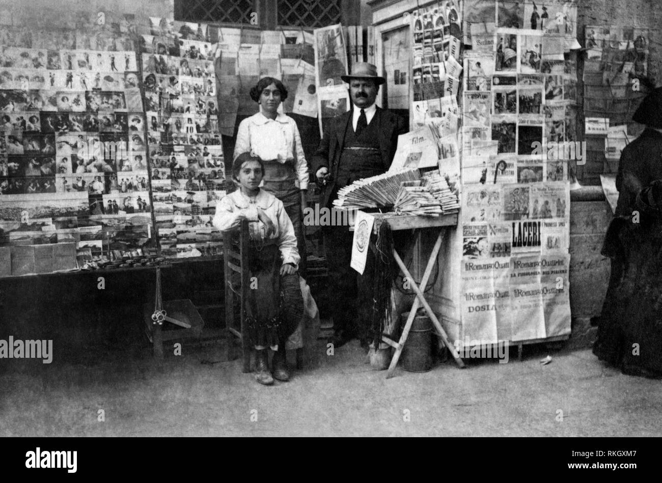 Kiosque, Naples, Campanie, Italie 1900 Banque D'Images