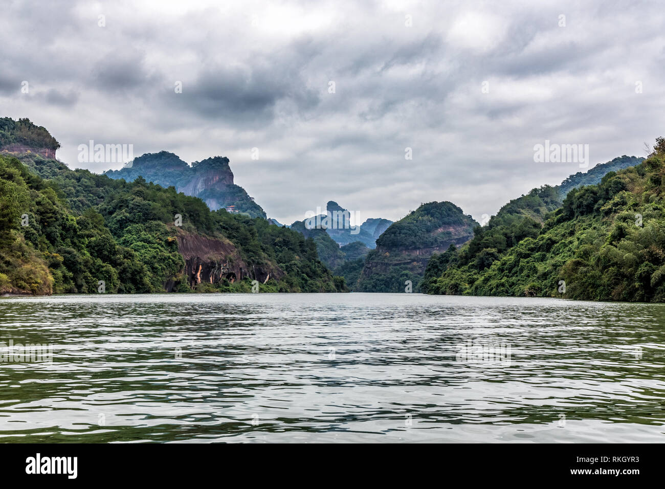 Aperçu de la célèbre montagne de Danxia, Guangdong, Chine Banque D'Images