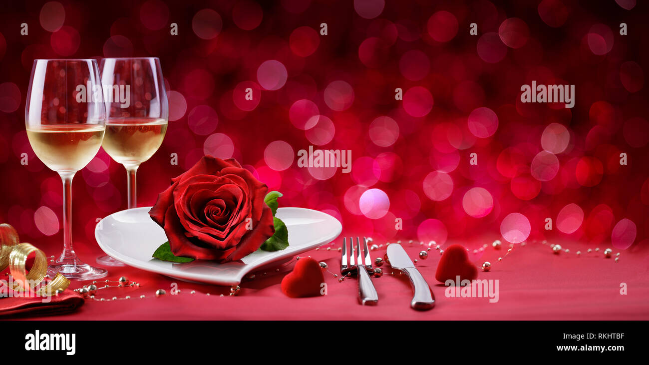 Dîner romantique - Table pour la Saint-Valentin Banque D'Images
