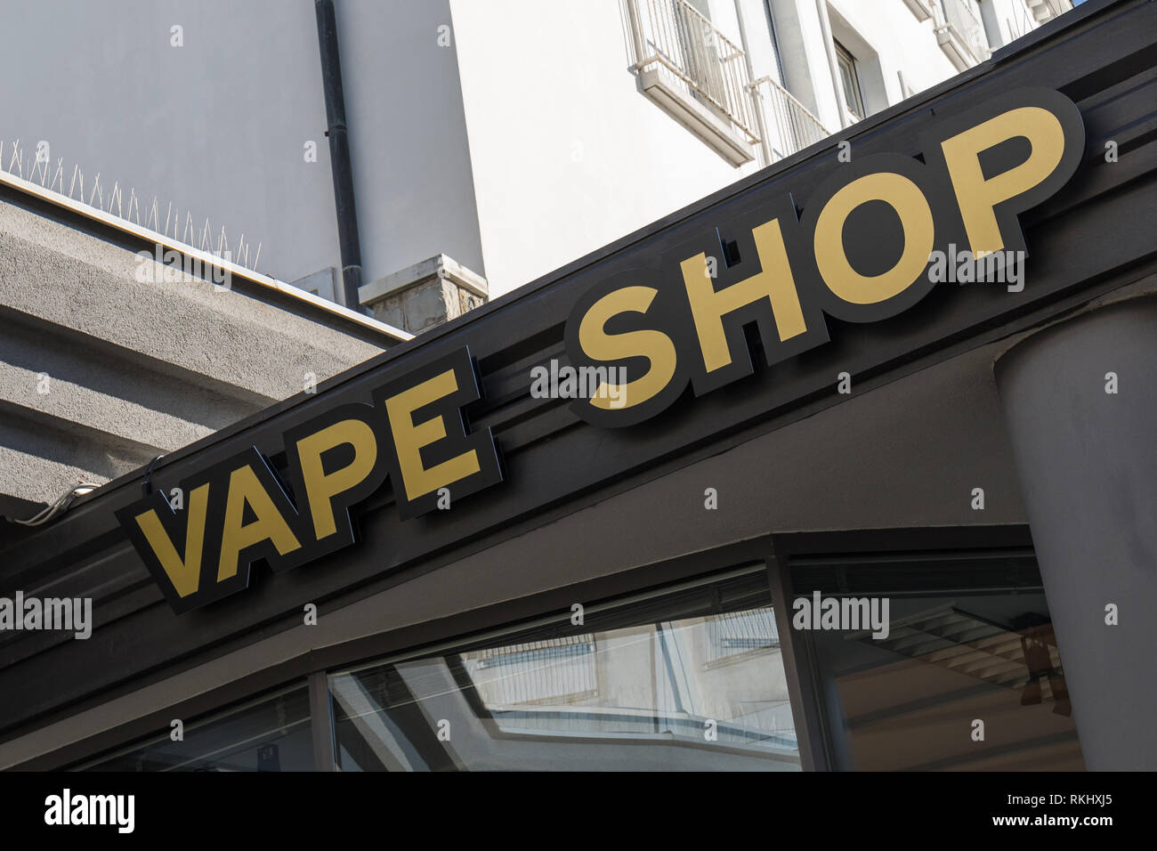 Vape shop sign Banque de photographies et d'images à haute résolution