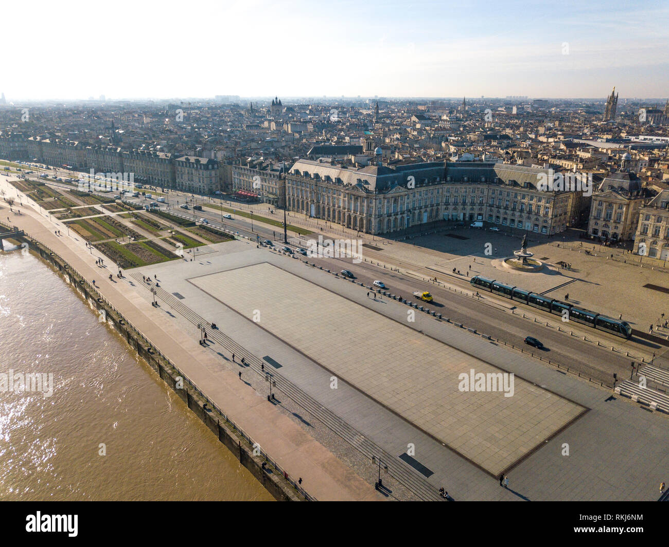 Vue aérienne du Port de Bordeaux, Place de la Bourse, Gironde, Aquitaine, France Banque D'Images