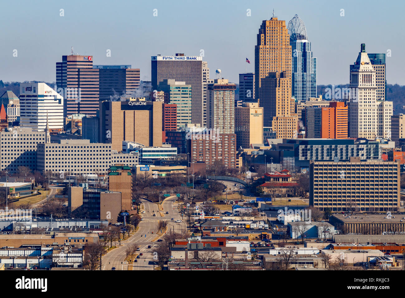 Cincinnati - Circa 2019 Février : Centre-ville de Cincinnati. Cincinnati est connu pour les Rouges, Bengals, piment et son architecture historique IV Banque D'Images