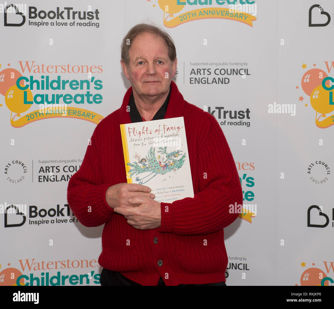 Waterstone's Piccadilly, Londres, Royaume-Uni. 11 Février, 2019. Dans le cadre de l'Waterstones Children's Laureate 20e anniversaire, les anciens lauréats réunir à l'occasion de la publication du nouveau lauréat des envolées d'anthologie (Walker Books). Cela inclut l'auteur à succès Michael Morpurgo (photographie), qui a créé le Children's Laureate, ainsi que la lauréate et primé, écrivain et artiste Lauren enfant. Credit : Malcolm Park/Alamy Live News. Banque D'Images