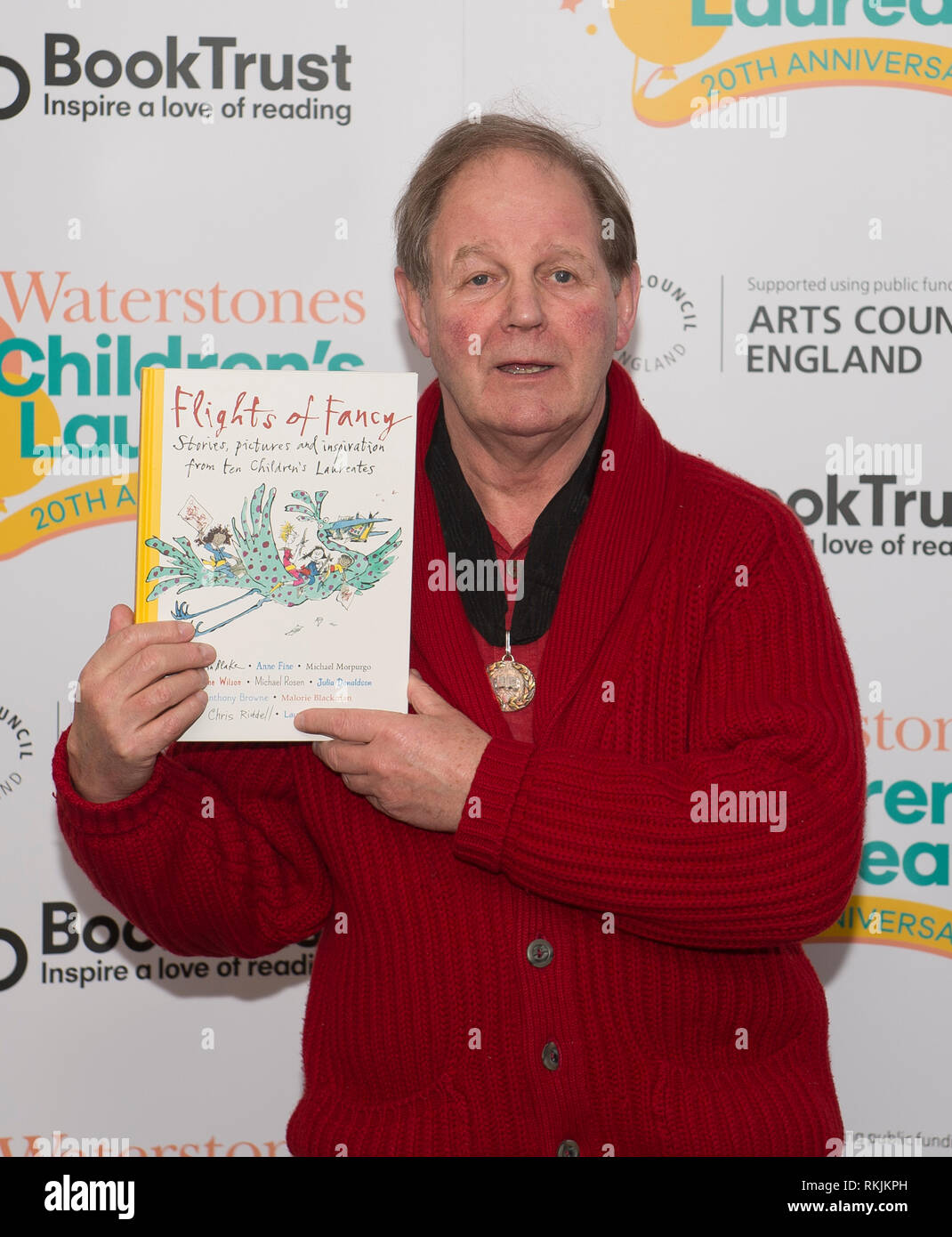 Waterstone's Piccadilly, Londres, Royaume-Uni. 11 Février, 2019. Dans le cadre de l'Waterstones Children's Laureate 20e anniversaire, les anciens lauréats réunir à l'occasion de la publication du nouveau lauréat des envolées d'anthologie (Walker Books). Cela inclut l'auteur à succès Michael Morpurgo (photographie), qui a créé le Children's Laureate, ainsi que la lauréate et primé, écrivain et artiste Lauren enfant. Credit : Malcolm Park/Alamy Live News. Banque D'Images