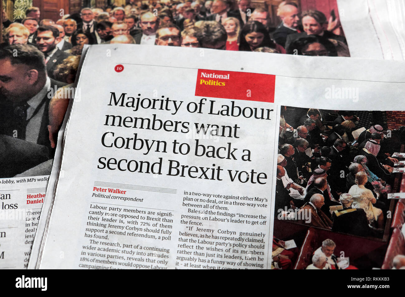 "Majorité de députés veulent du travail pour un deuxième retour Corbyn Brexit vote" gros titre de journal article du Guardian article janvier 2019 London UK Banque D'Images