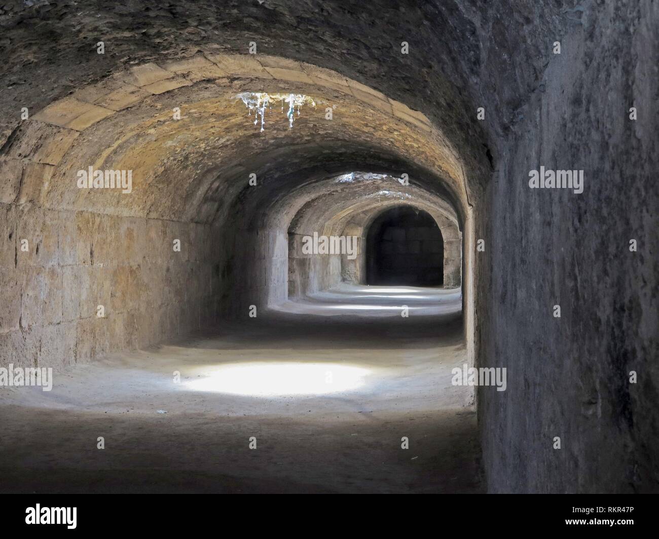 Tunnel sous l'amphithéâtre d'El Jem Banque D'Images