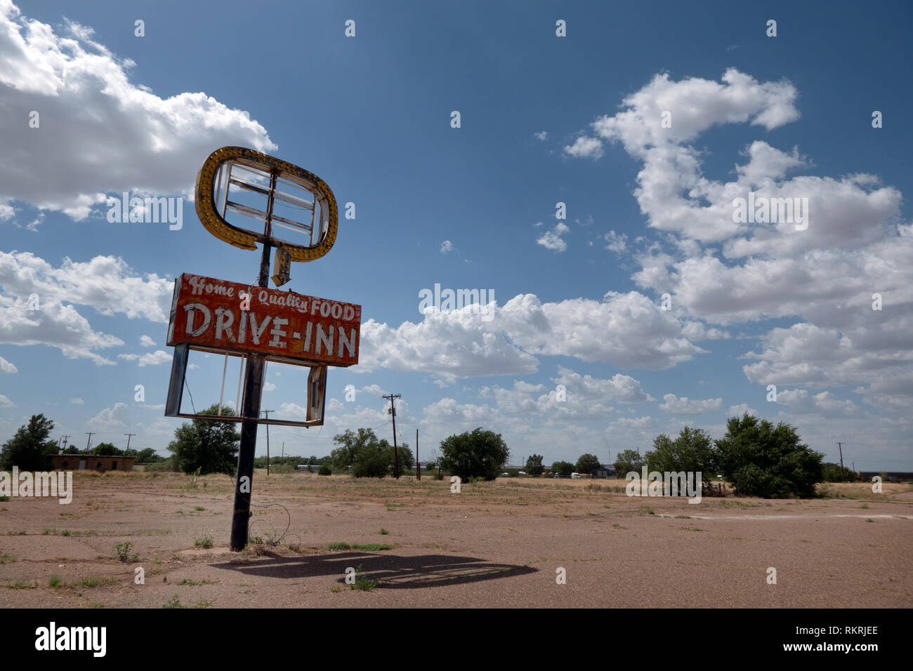 Abandonné fast food restaurant sign in Tucumcari, New Mexico, United