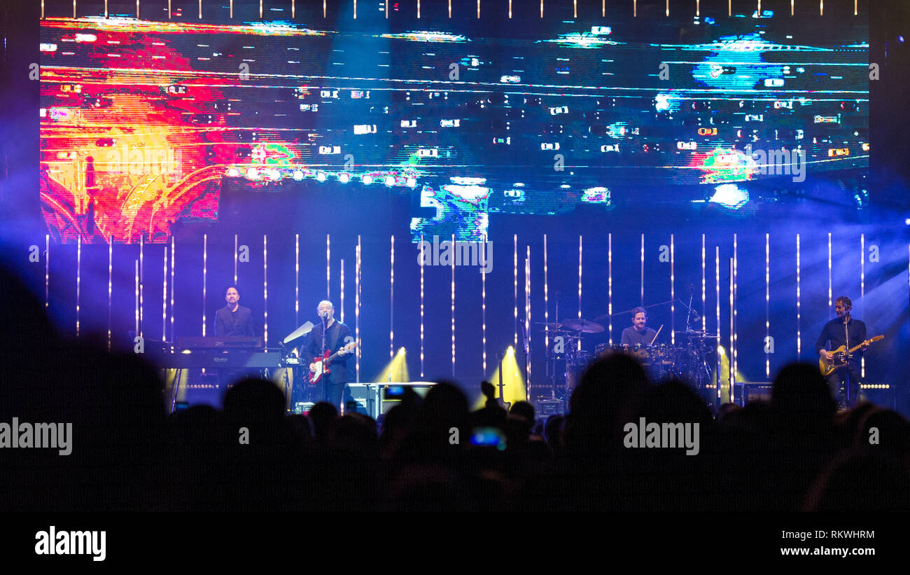 Glasgow, Royaume-Uni. Feb 11, 2019. Tears For Fears - Règle le Tour du monde, jouant l'Hydro Arena. Crédit : Colin Fisher/Alamy Live News Banque D'Images