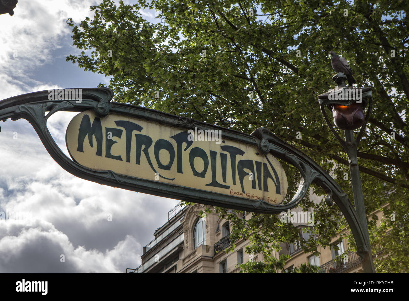 Les stations de métro Art Nouveau à Paris Banque D'Images