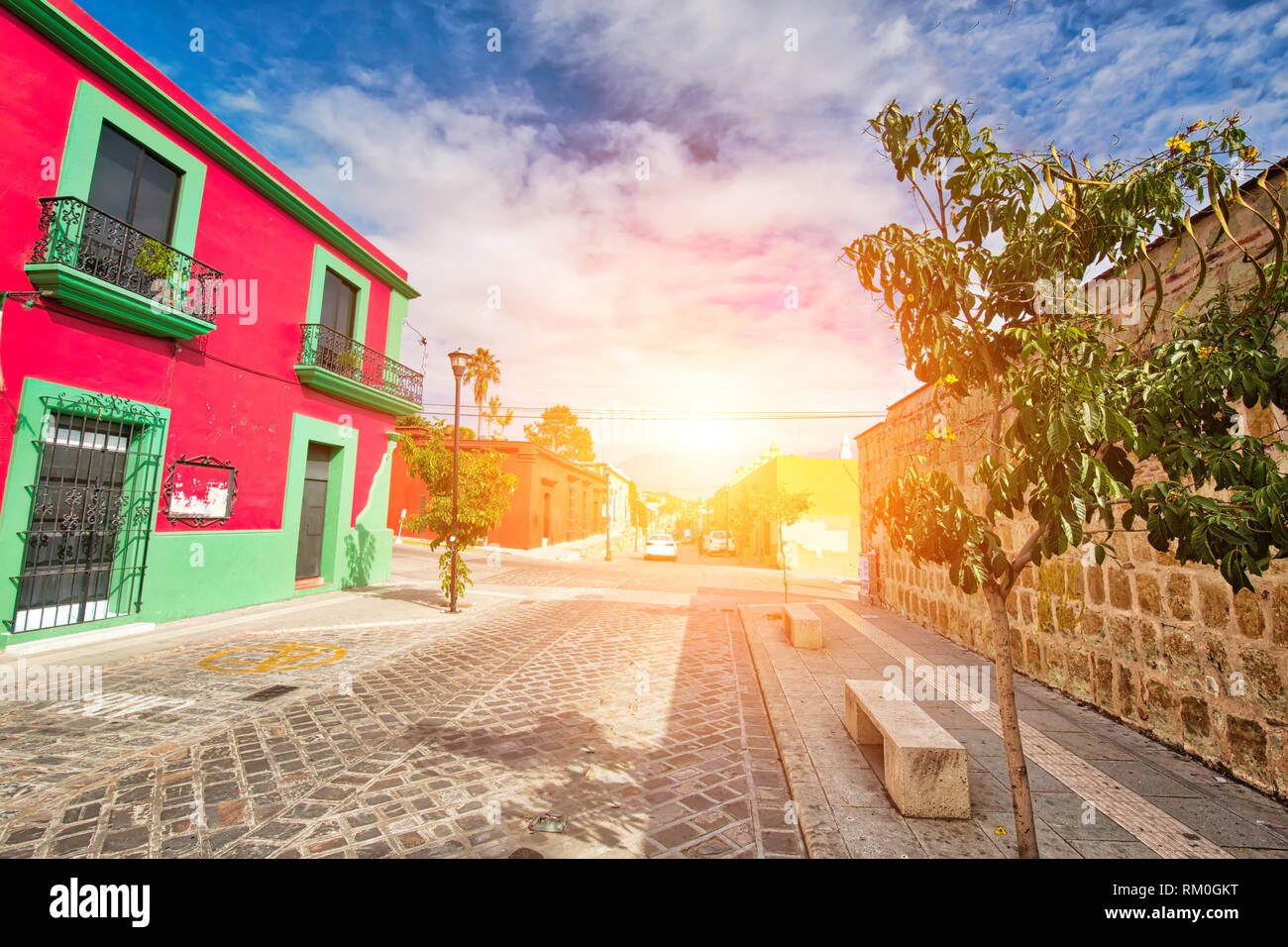 La ville d'Oaxaca, la vieille ville pittoresque de rues et bâtiments coloniaux colorés au centre historique de la ville Banque D'Images