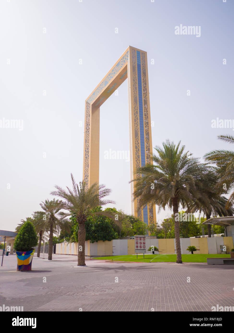 Dubaï, Émirats arabes unis - 15 mai 2018 : Cadre de Dubaï est l'un des derniers symbole de Dubaï, situé dans la région de Zabeel Park. Banque D'Images