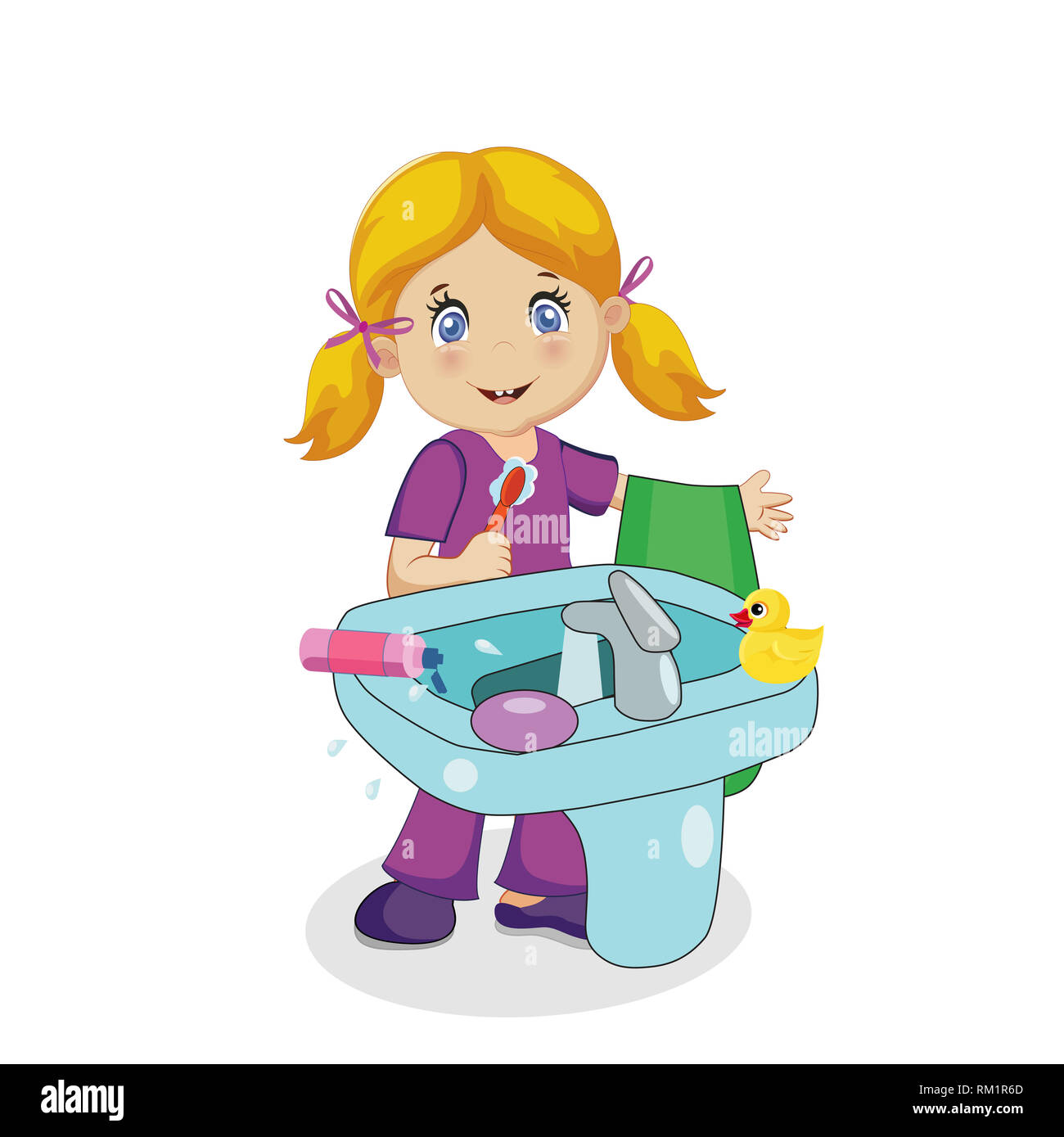 Cute Smiling Baby Girl personnage avec des cheveux blonds se brosser les dents à l'évier de salle de bains isolé sur fond blanc. Brosse à dent et une serviette à la main. Enfant Banque D'Images