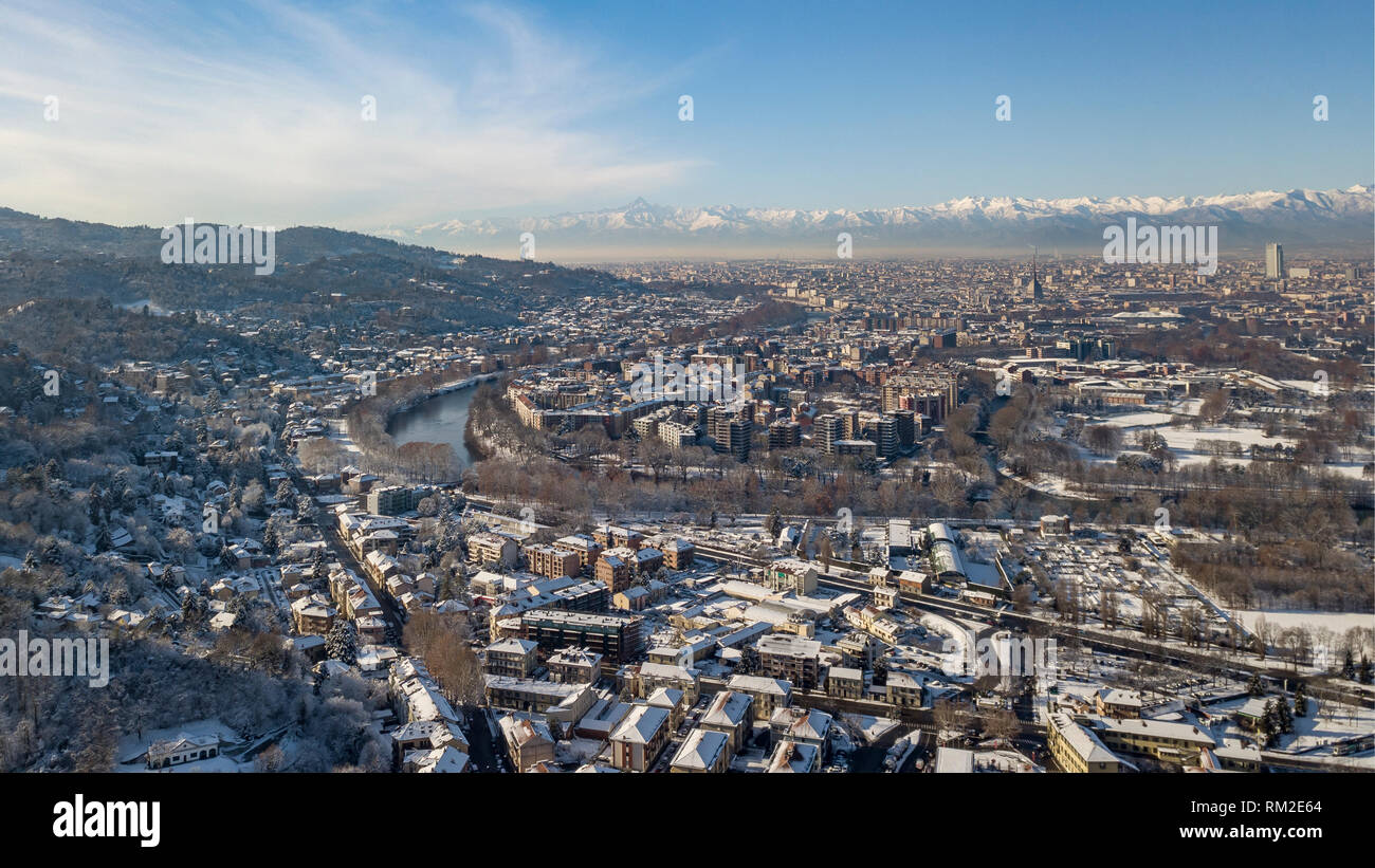 Turin, Italie, l'heure d'hiver à Turin, drone photographie aérienne de la ville. Banque D'Images
