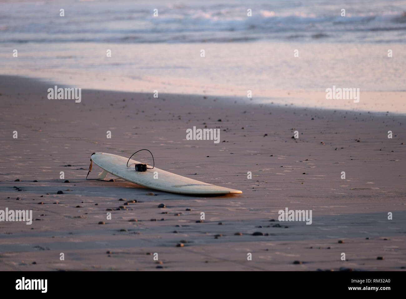 Sur la plage de surf Banque D'Images