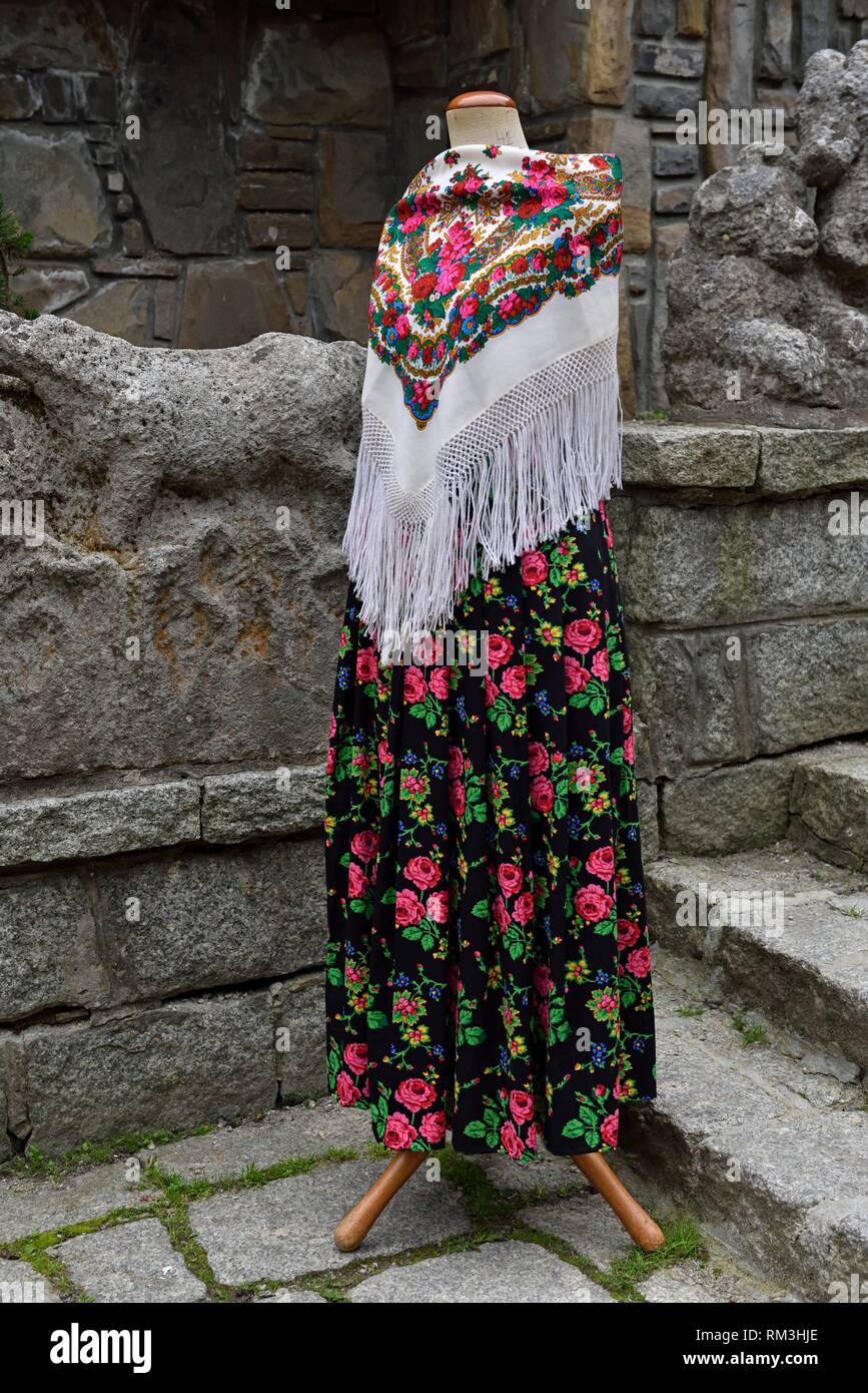 Traditional dress poland europe Banque de photographies et d'images à haute  résolution - Alamy