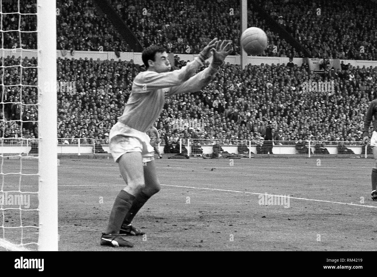 Gordon Banks, gardien de l'Angleterre, l'action, défilé, Coupe du Monde 1966 dans le stade de Wembley à Londres, Angleterre - Allemagne : 4 2 n/a, 30.07.1966. Dans le monde d'utilisation | Banque D'Images