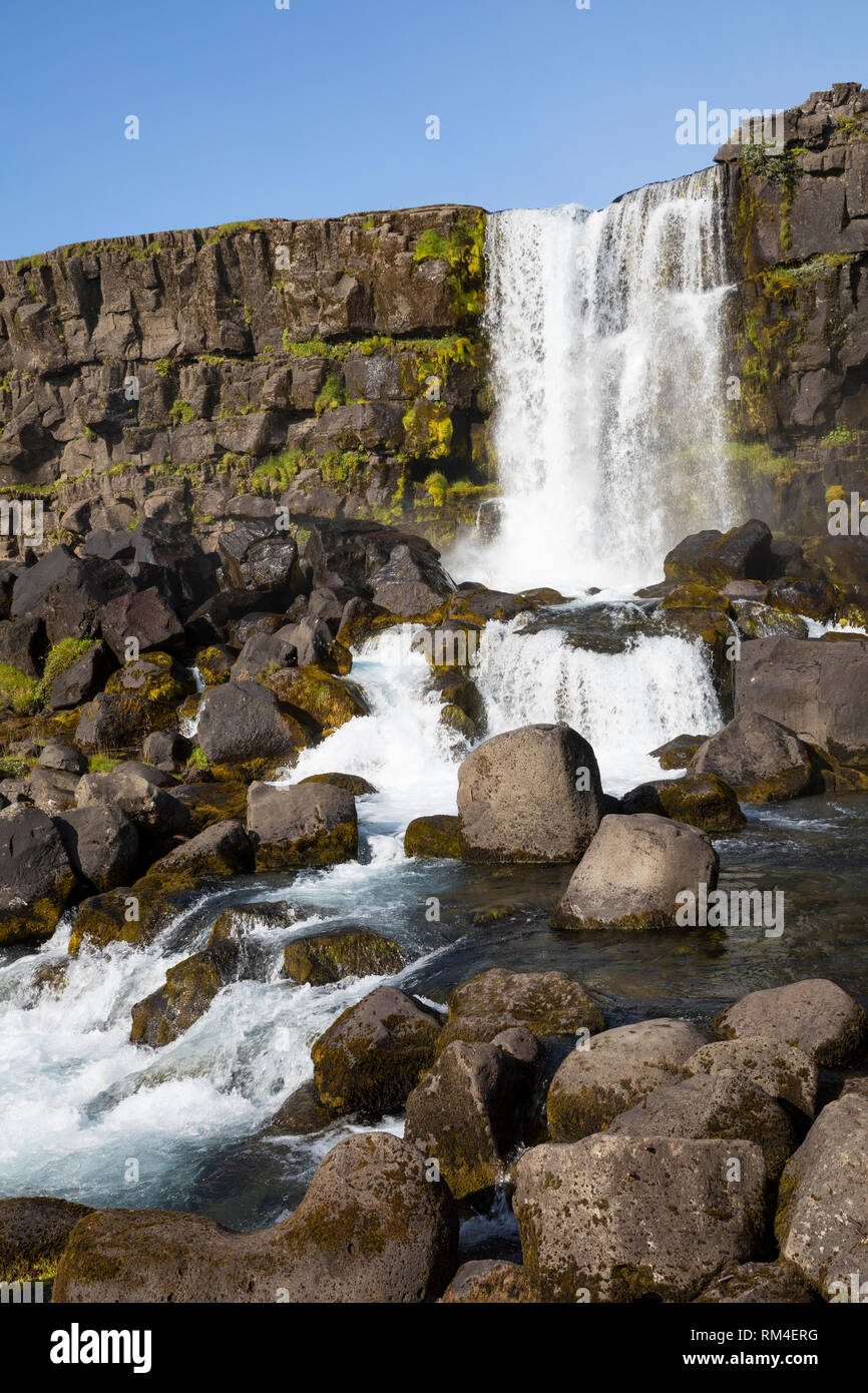 Öxarárfoss, Öxararfoss, Wasserfall im Westen von Island, er speist sich aus dem Wasser der Öxará, Öxara. Þingvellir, Pingvellir, Þingvellir, Þingvell Banque D'Images