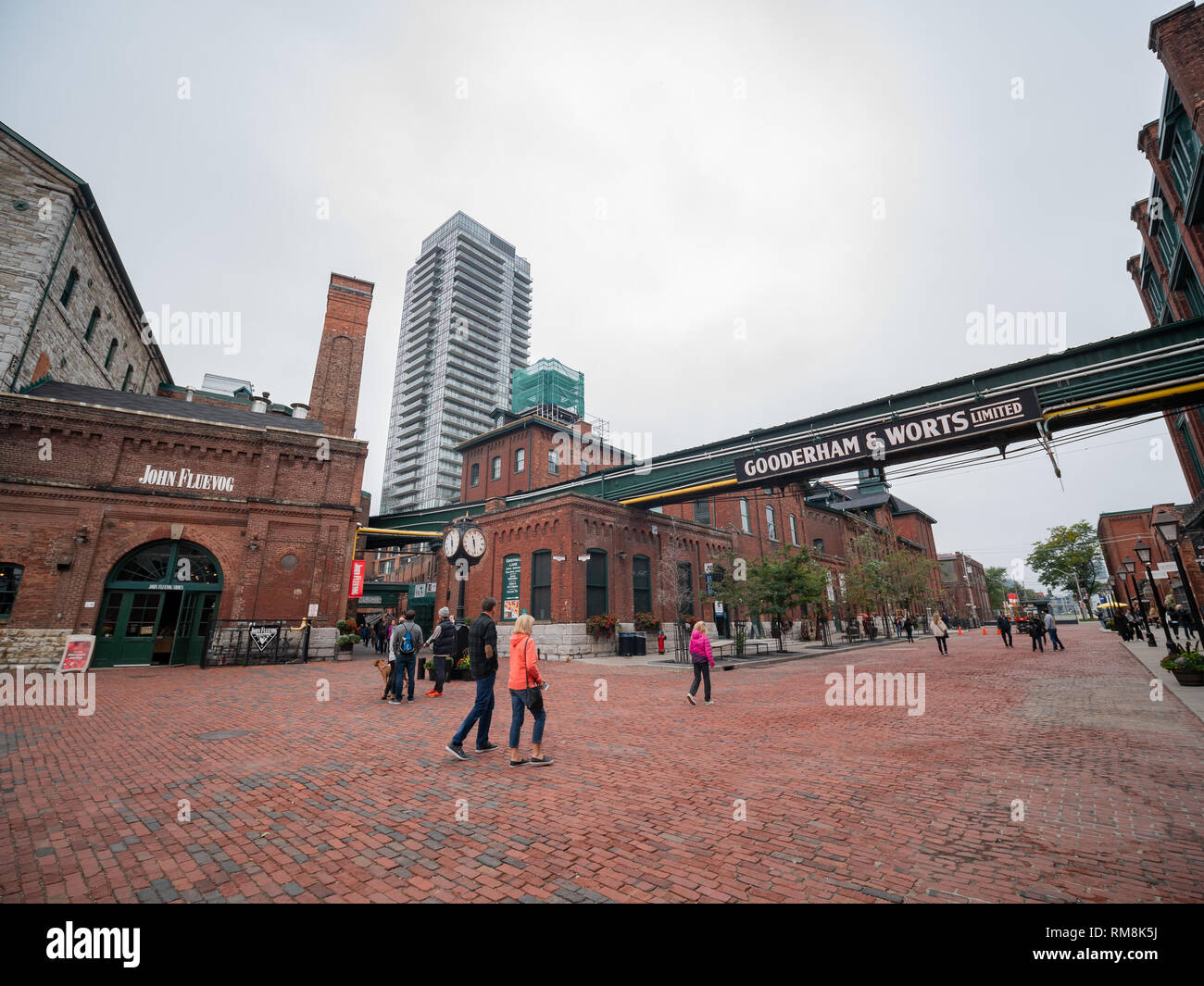 Toronto, le 5 oct. : Balade dans le quartier historique de la Distillerie le Oct 5, 2018 à Tornoto, Canada Banque D'Images