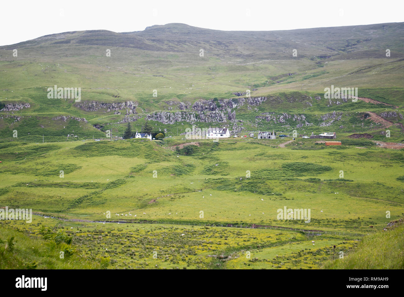 Découvrez le paysage géologique de Fairy Glen qui ressemble à ce pourrait être la maison de fées magiques. Ce trésor caché de fait-shape Banque D'Images