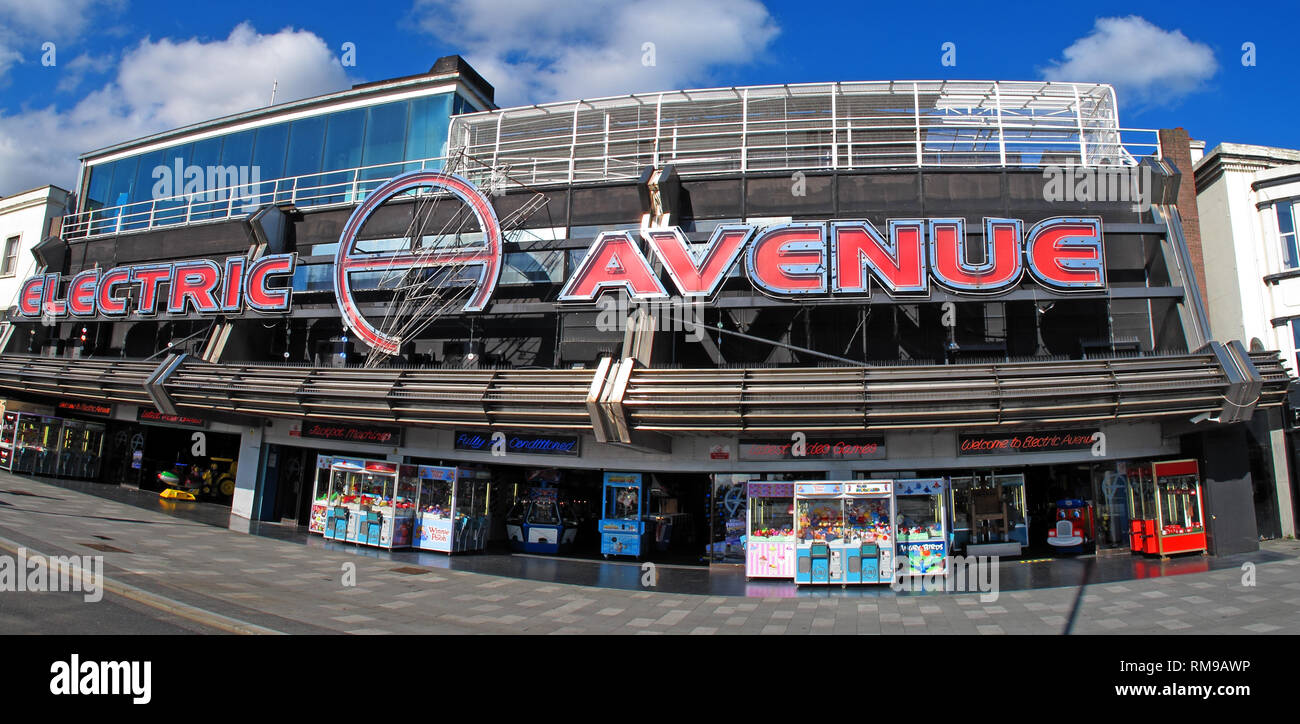 Electric avenue vidéo arcade, Southend-on-Sea front de mer, Essex, Angleterre, Royaume-Uni, SS1 1EE Banque D'Images