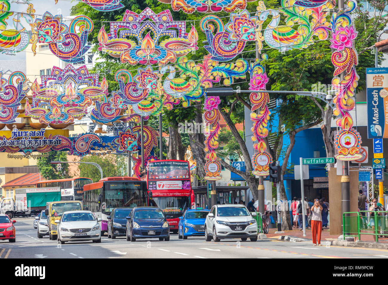Le Diwali ou Deepavali décorations dans Serangoon Road, Little India, à Singapour. Banque D'Images