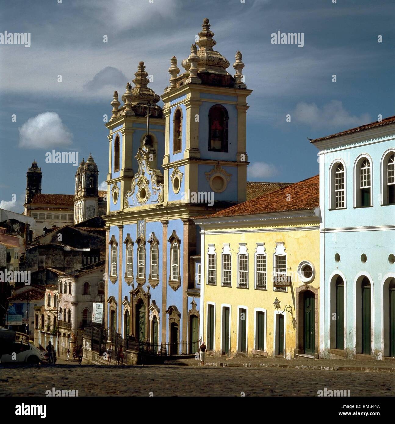 L'Eglise du troisième ordre de Notre Dame du Rosaire des Noirs dans la vieille ville (Pelourinho) de Salvador. Banque D'Images