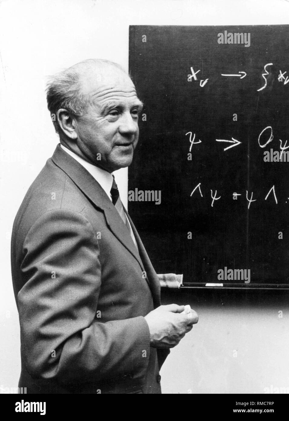Le Professeur Dr. Werner Heisenberg (1901-76), physicien allemand et prix Nobel (1932). Banque D'Images
