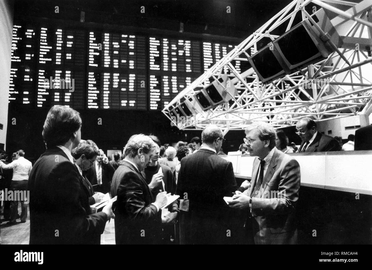 L'opérateur dans la salle de la Bourse de Francfort. Banque D'Images