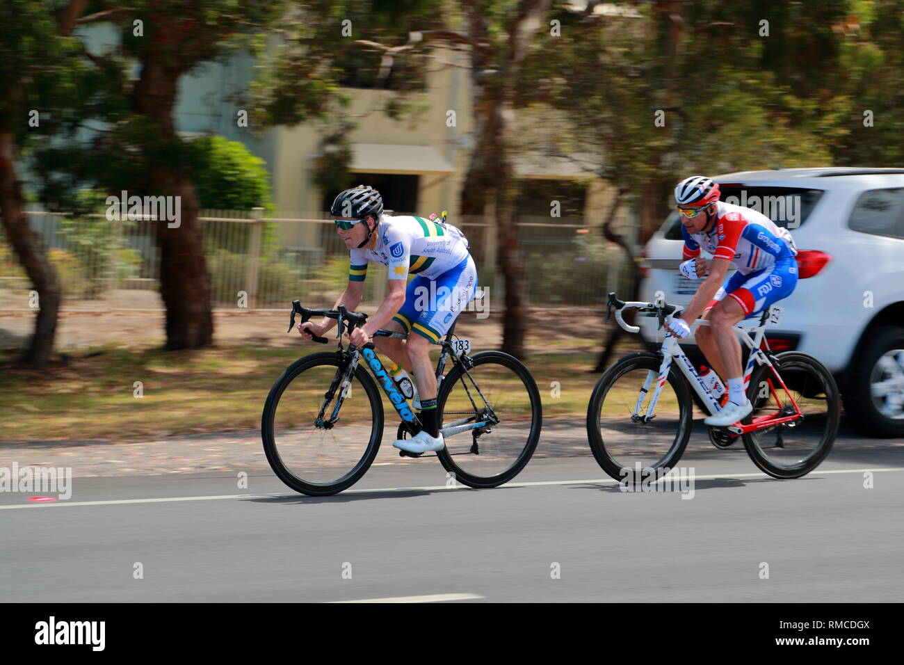 La course cycliste Tour Down Under passe par Victor Harbor, Australie du Sud Banque D'Images