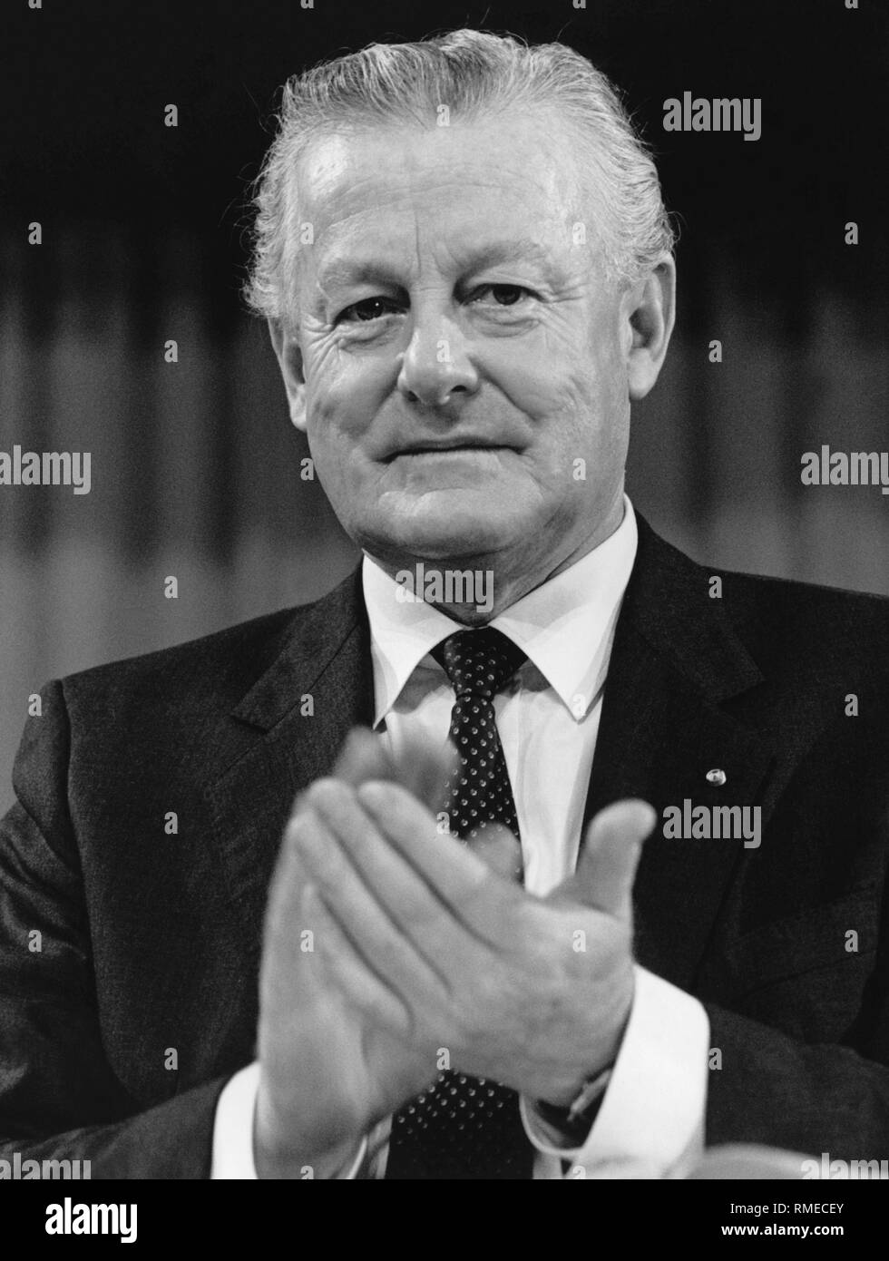 Le ministre président bavarois Max Streibl au congrès du parti CSU 1988 à Munich. Banque D'Images