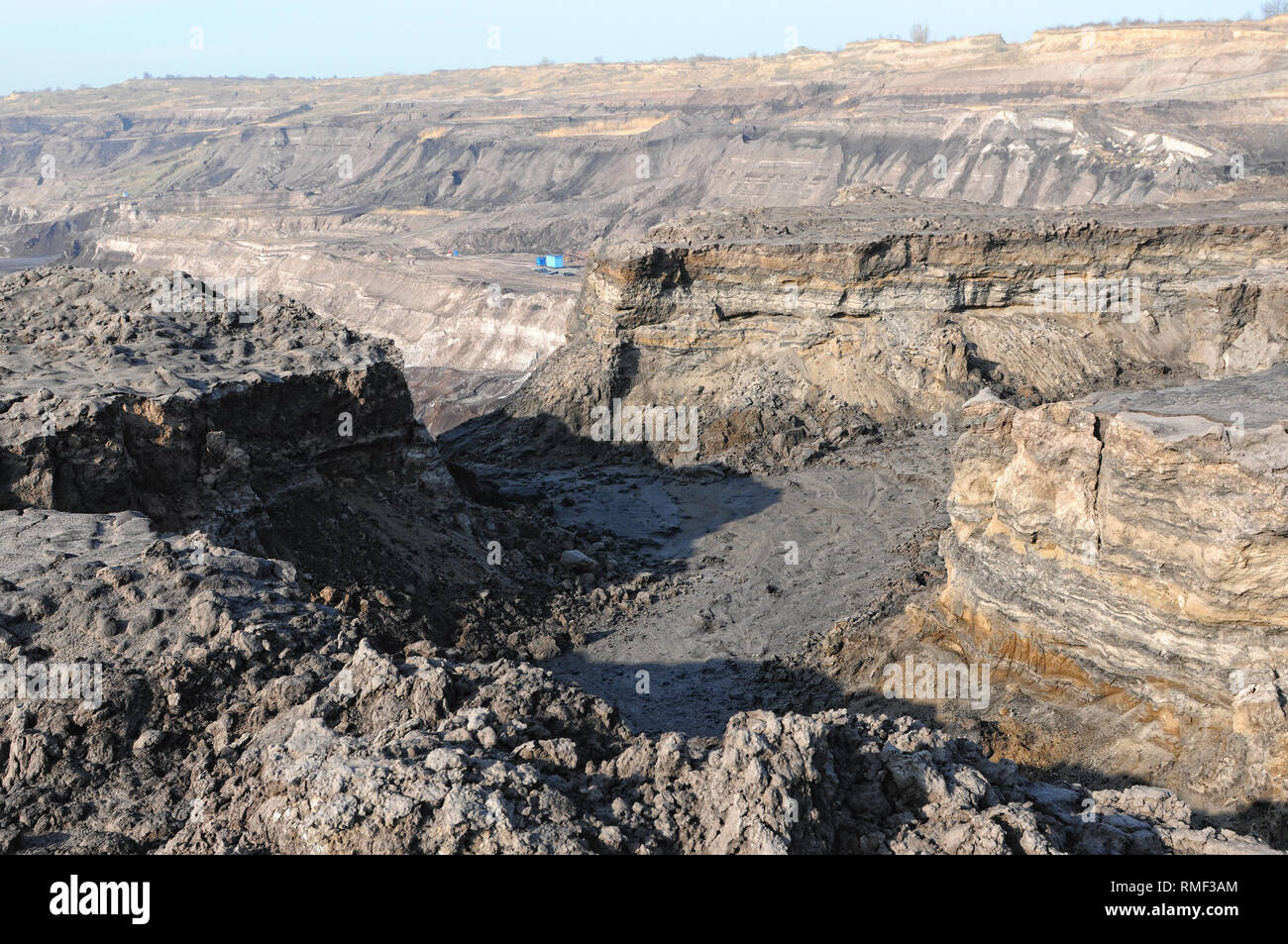 Ouvrir une mine de charbon de l'énergie pour supplyment. Nature destroyment massive. Banque D'Images