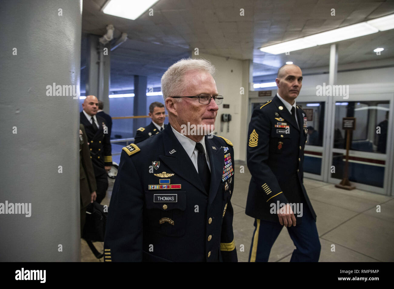 Washington, District de Columbia, Etats-Unis. Feb 14, 2019. Le général Raymond A. Thomas, commandant de l'United States Special Operations Command promenades dans le Métro du Sénat sur la colline du Capitole à Washington, DC Le 14 février 2019. Crédit : Alex Edelman/CNP Crédit : Alex Edelman/CNP/ZUMA/Alamy Fil Live News Banque D'Images