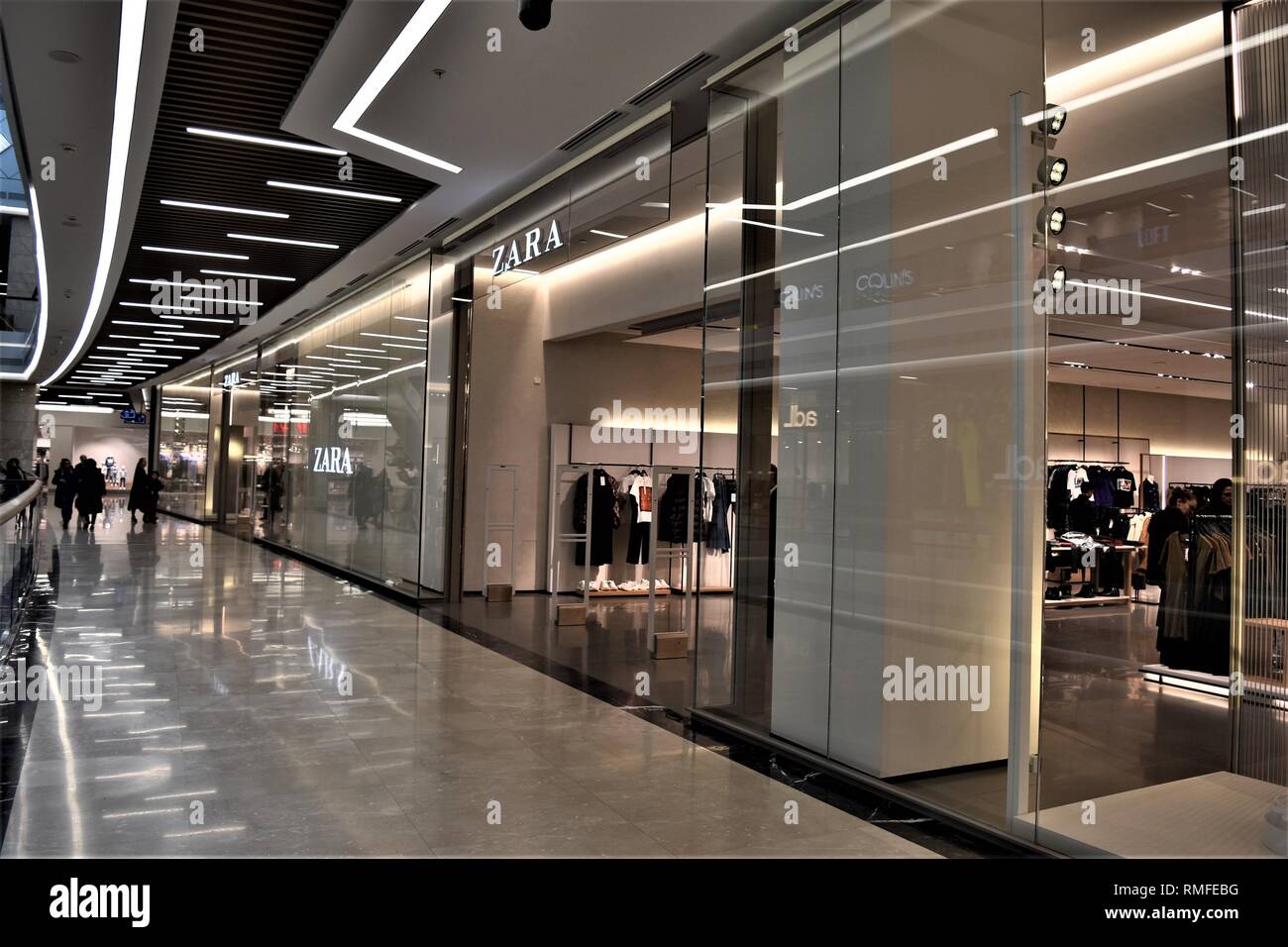Ankara, Turquie. Feb 14, 2019. Une vue extérieure d'un magasin de vêtements  Zara dans un centre commercial. Zara est la marque principale du groupe  Inditex, l'un des plus grands détaillants de vêtements.