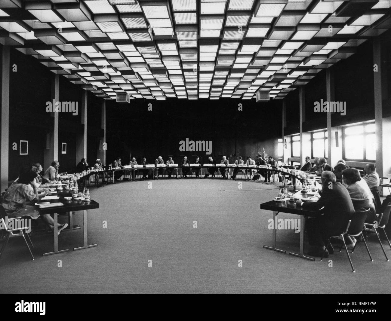 Les participants de l'AG Health Forum, un événement d'information de la Sueddeutsche Zeitung, se réunir pour une discussion professionnelle lors de la table ronde du Centre médical sur Muehlbaurstrasse, Munich. (Photo non datée) Banque D'Images
