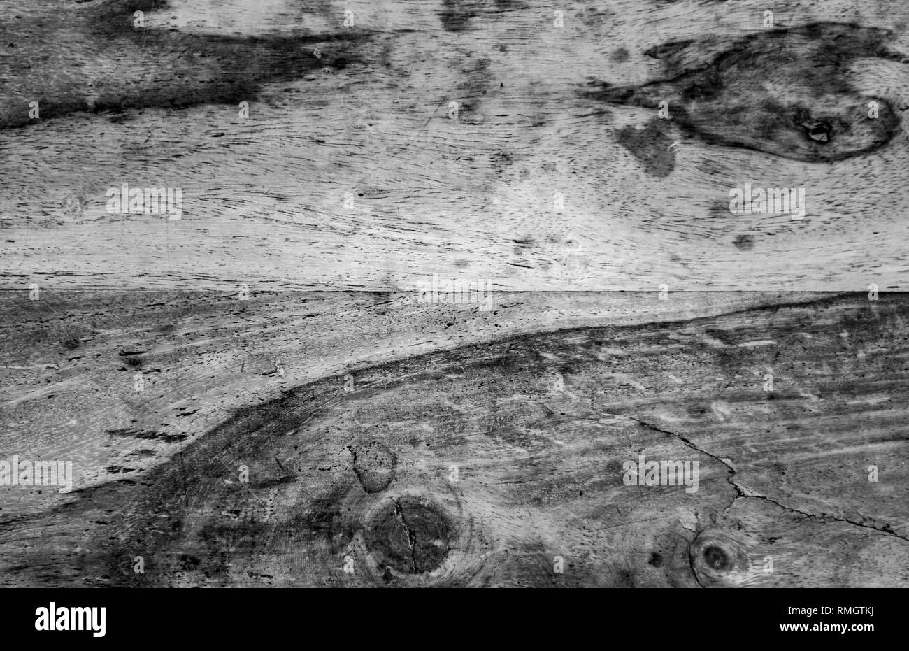 Vieux bois montrant des signes d'usure et la teinture, en noir et blanc Banque D'Images