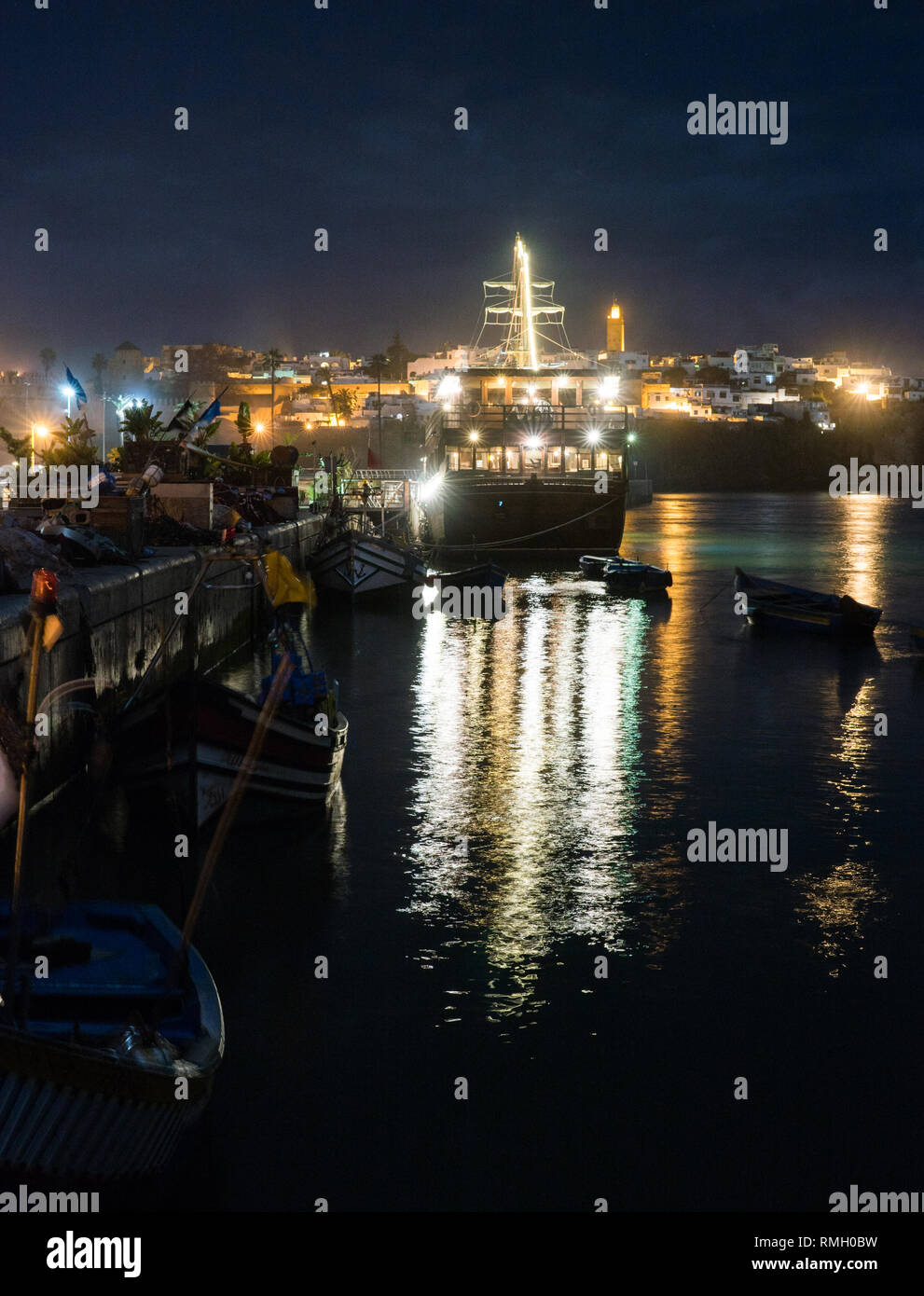 Nuit vue sur la Kasbah d'udayas à Rabat, capitale du Maroc Banque D'Images