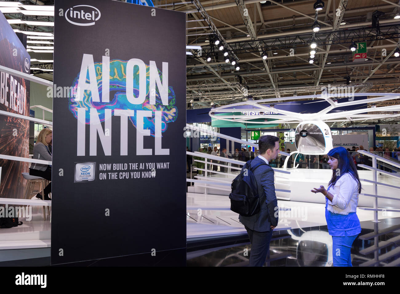 Hanovre, Allemagne - 13 juin 2018 : partie intégrante du stand avec salon à l'arrière-plan velocopter au CeBIT 2018. CeBIT est le lar Banque D'Images