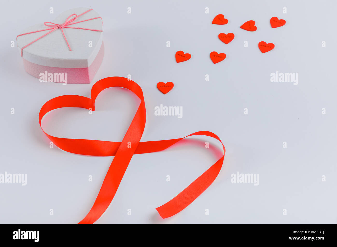Happy Valentines Day. Imprimer des cartes, bannières, affiches. Arrière-plan de Saint Valentin avec des coeurs. Banque D'Images
