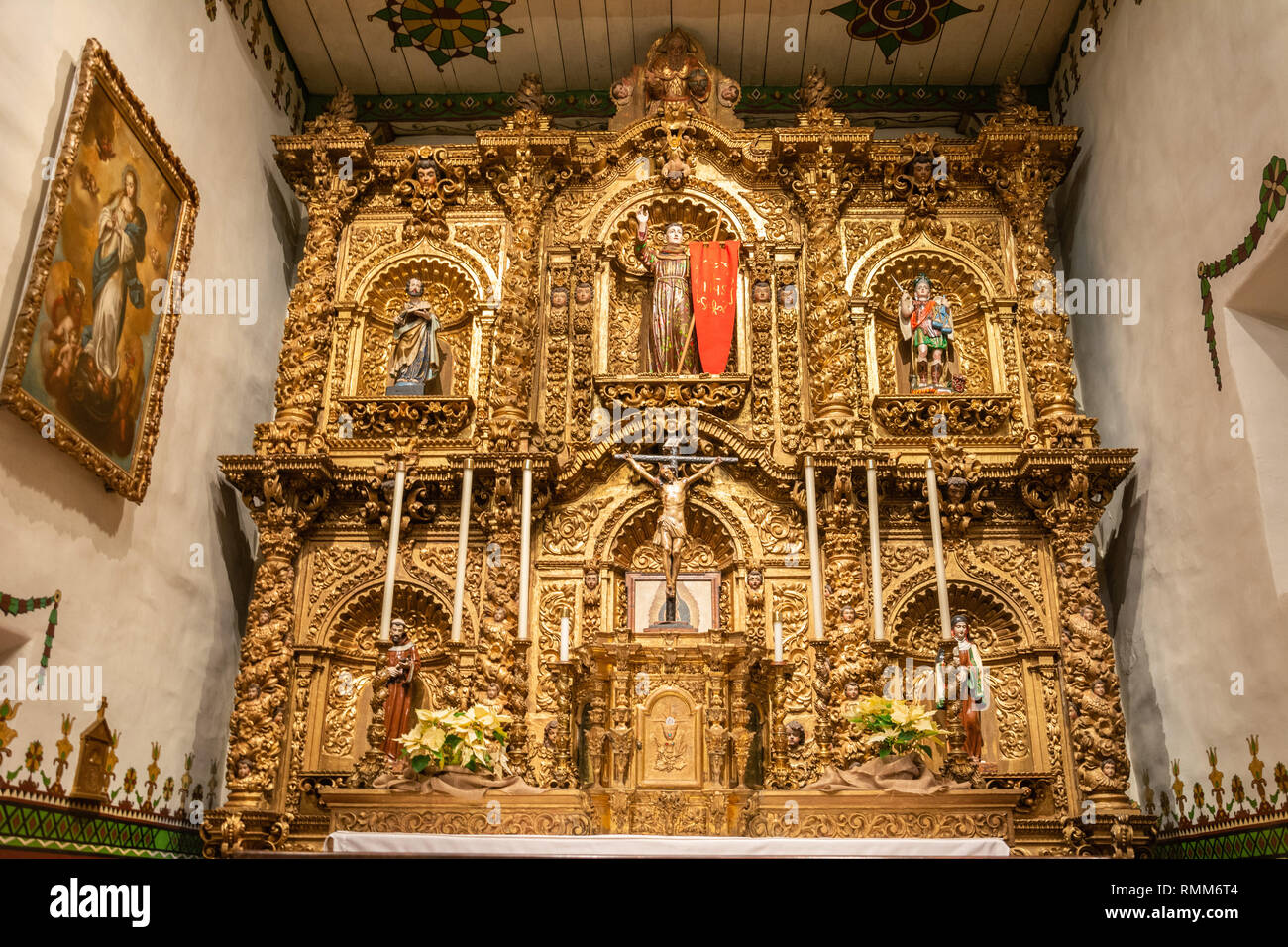 San Juan Capistrano, California, United States of America - 6 janvier, 2017. Autel de la Serra chapelle à la mission de San Juan Capistrano, en Californie, avec Banque D'Images