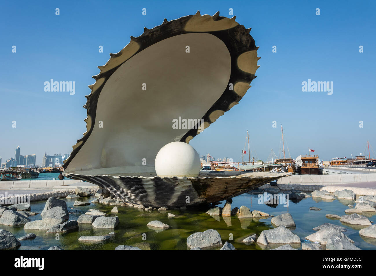 Doha, Qatar - 9 novembre, 2016. Le Pearl Monument à Doha, au Qatar. Banque D'Images