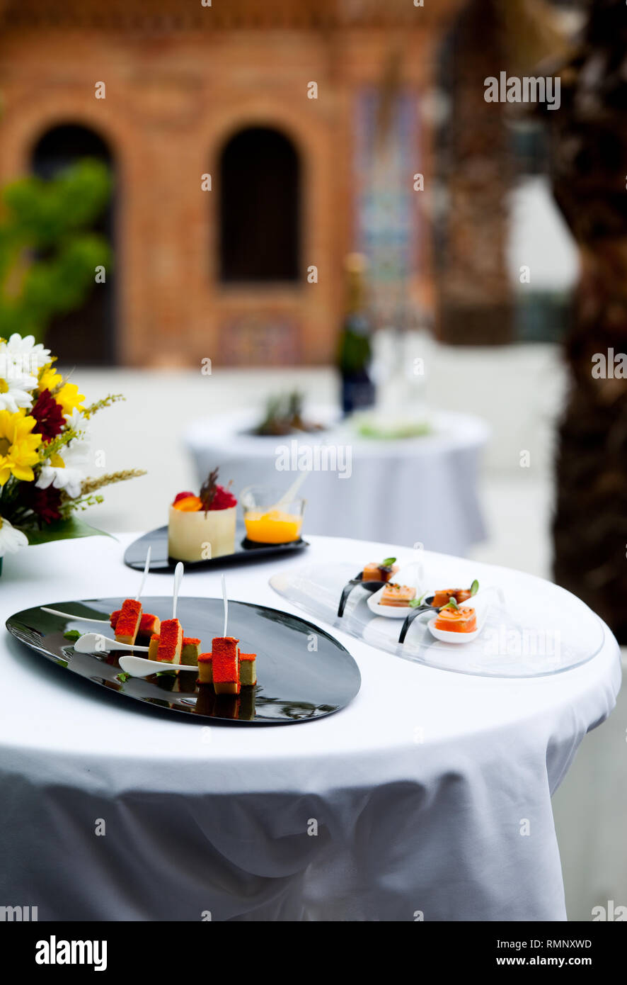 Célébration avec une délicieuse cuisine variée Banque D'Images