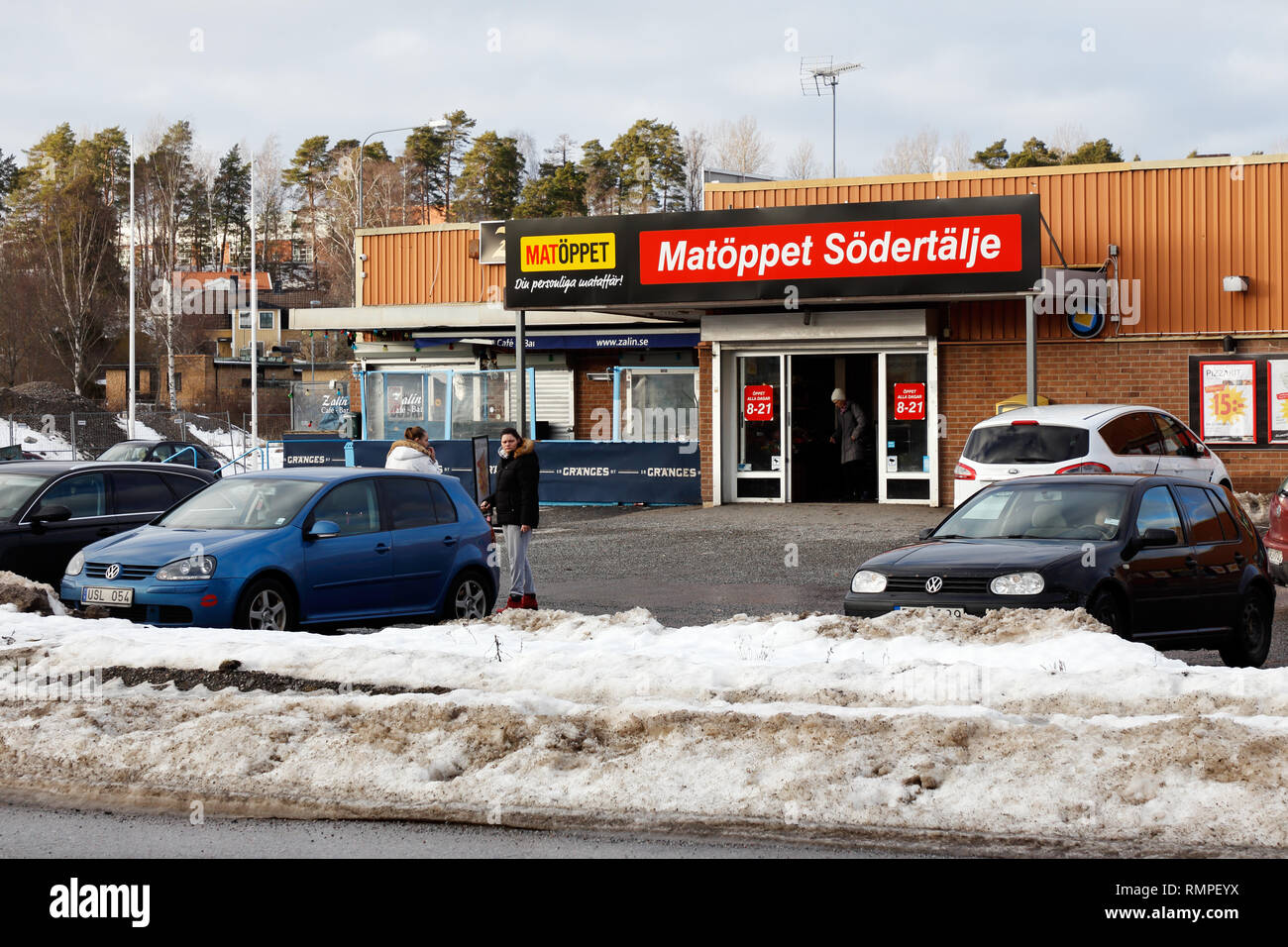 Sodertalje, Suède - 10 Février 2019 : vue extérieure du magasin d'Matoppet Erikshallsgatan situé au 32 rue. Banque D'Images