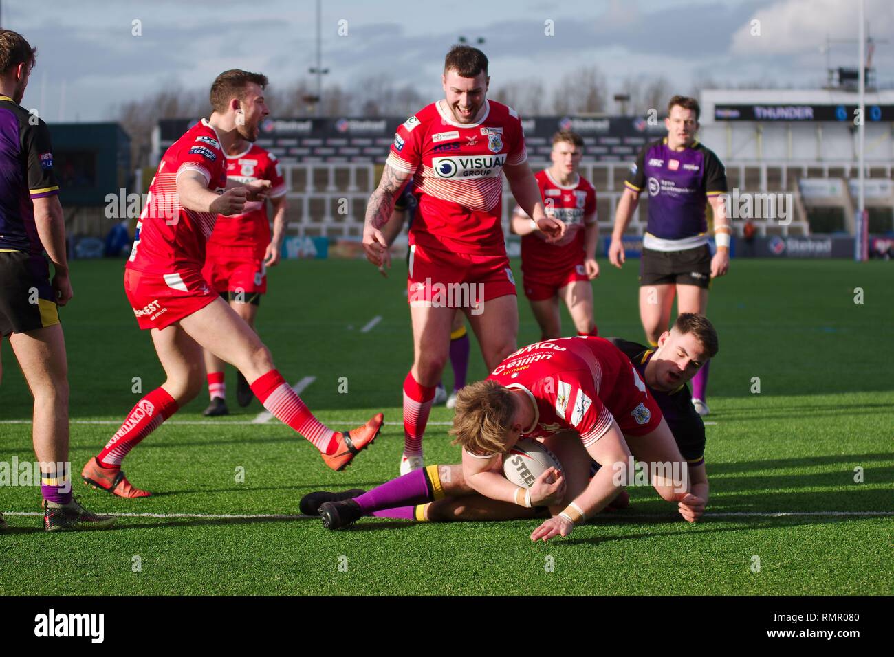 Newcastle upon Tyne, Angleterre, 16 février 2019. Connor Bower marque un essai pour Doncaster RLFC contre Newcastle Thunder en Betfred League 1 à Kingston Park. Crédit : Colin Edwards/Alamy Live News. Banque D'Images