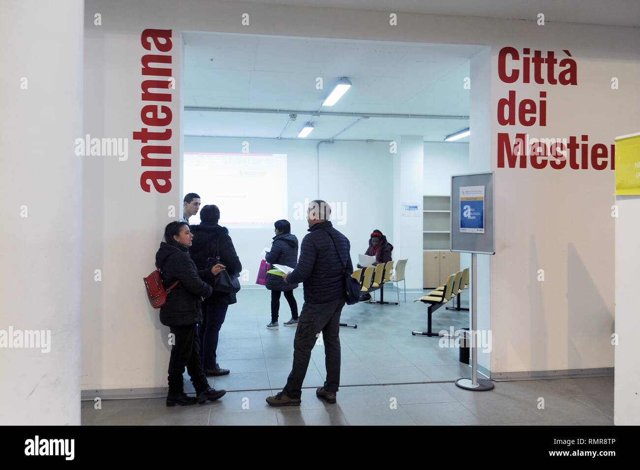 Centre d'emploi à Milan. AFOL Metropolitana (Agence pour la formation, l'orientation et de travail), une société détenue par le consortium de l'agglomération de la ville de Milan et 67 autres municipalités. Banque D'Images