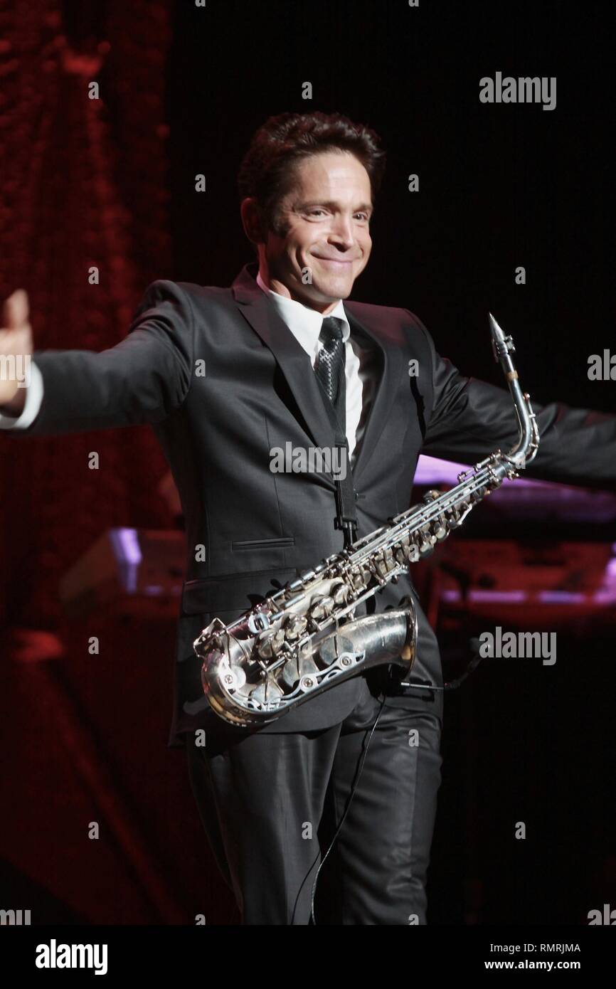 Saxophoniste Dave Koz est montré sur scène pendant un concert de 'live' apparence. Banque D'Images