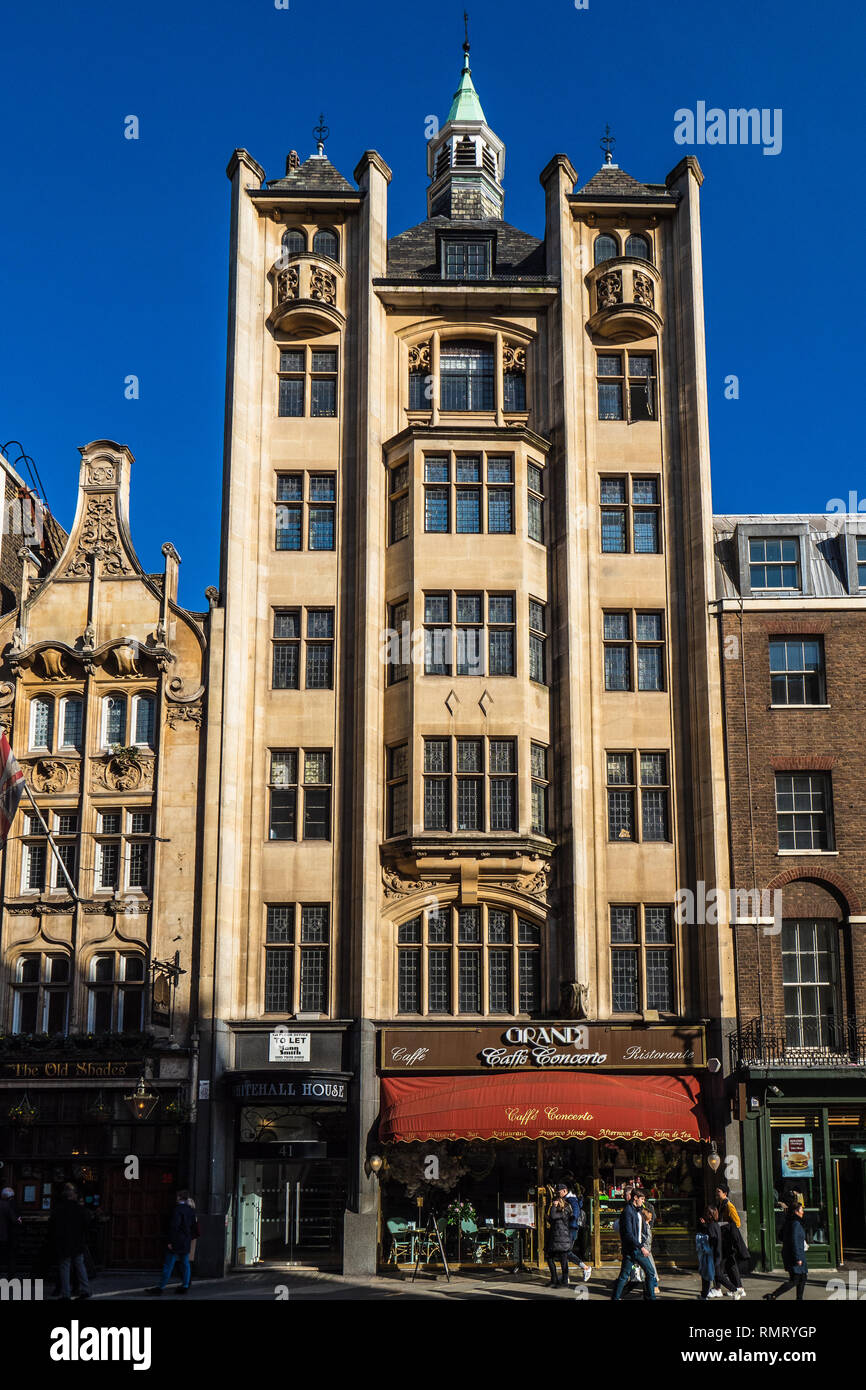 Maison de Whitehall, 41&43 Whitehall London Grade II . Abrite le Grand Caffe Concerto sur rez-de-chaussée et architectes Treadwell Martin construit 1904. Banque D'Images