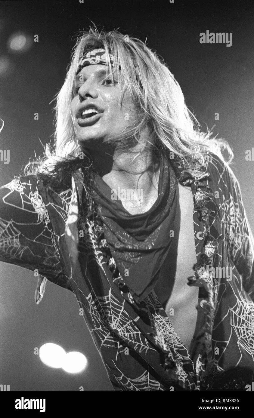 Singer Vince Neil est montré sur scène pendant un concert 'live' apparence avec Motley Crue. Banque D'Images